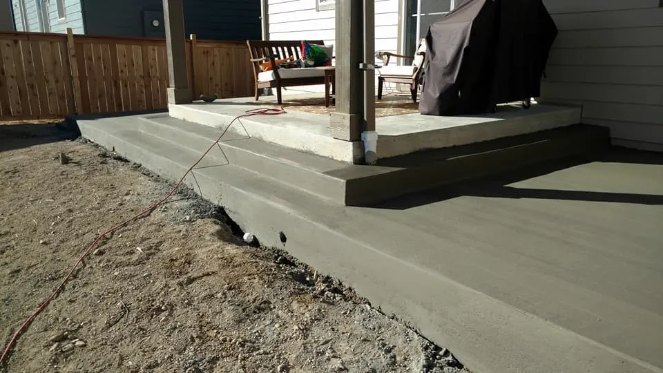 Porch slab with a single step